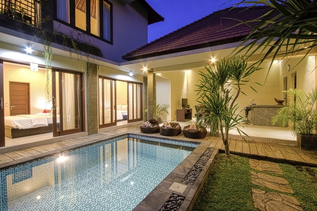 pool backyard of a house with good lighting